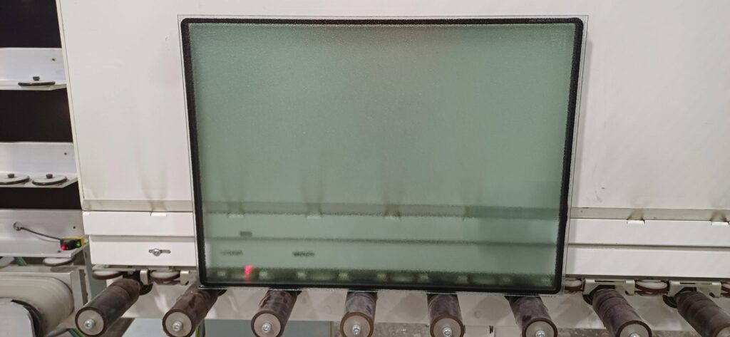 Insulating glass unit on an insulating glass line