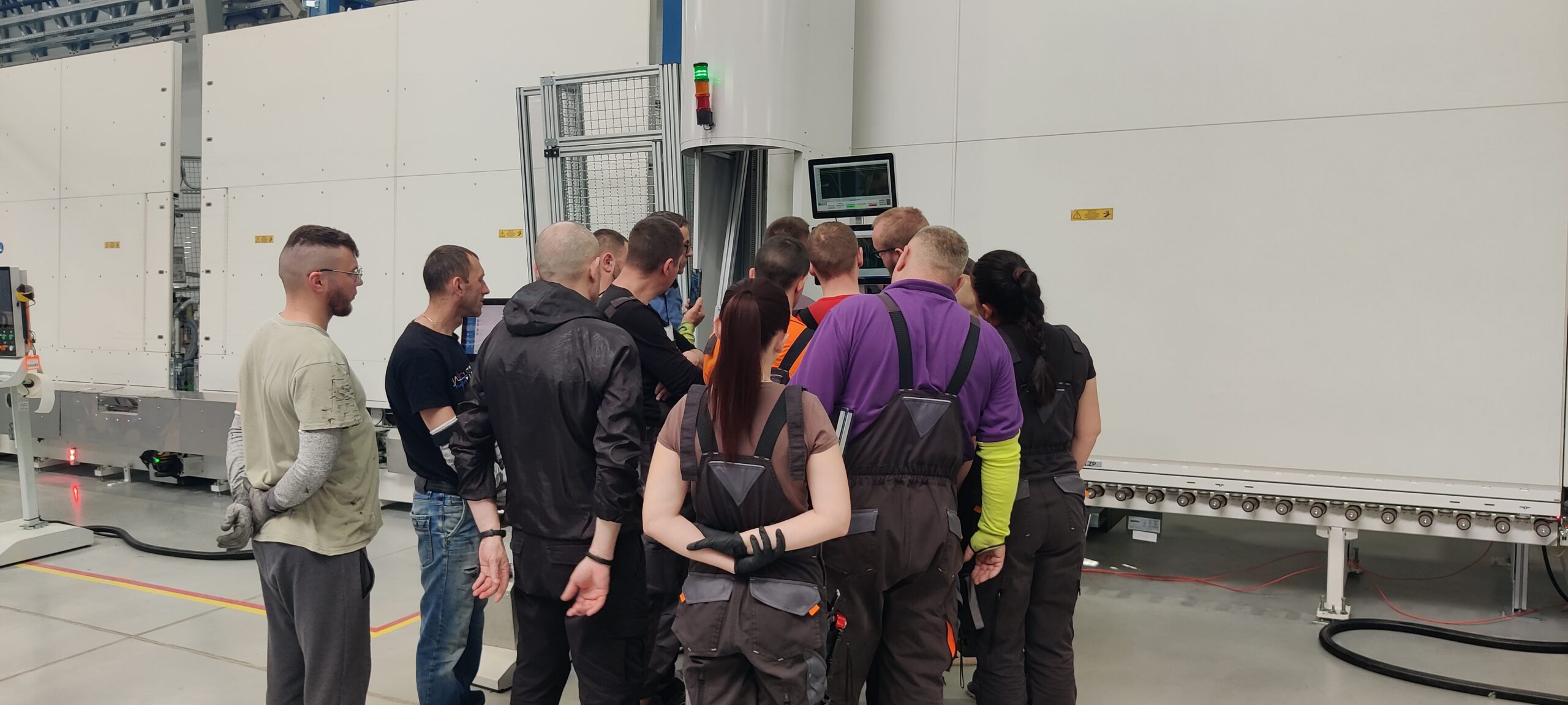 Sparklike Laser Integarted being integrate dat EDL Glass in Ukraine
